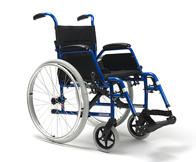 Plieniniai neįgaliųjų vežimėliai ir transportavimo vežimėliai